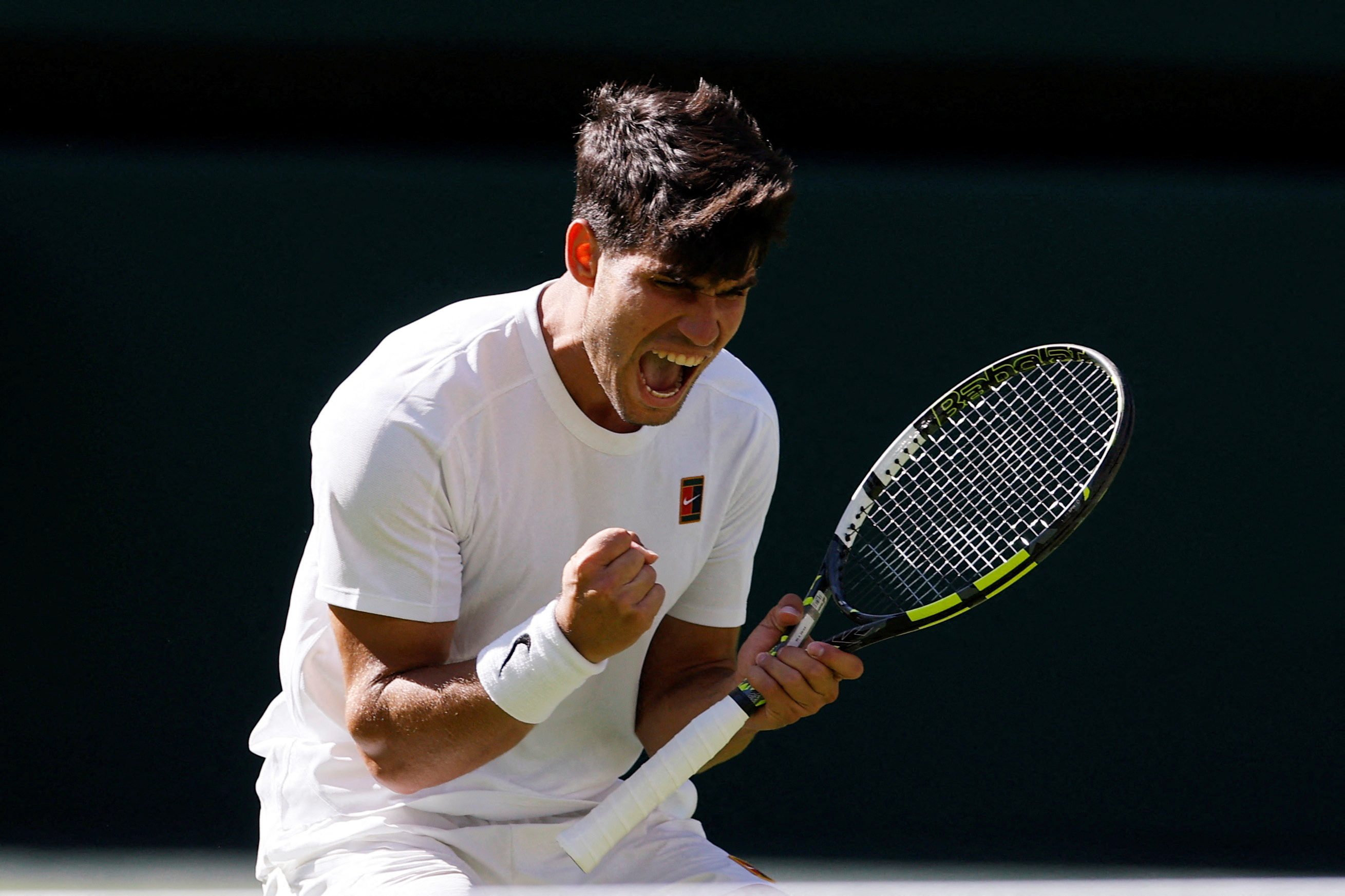 IM体育平台-英国网球队翻盘西班牙网球队，阿尔卡拉斯绝境逆转