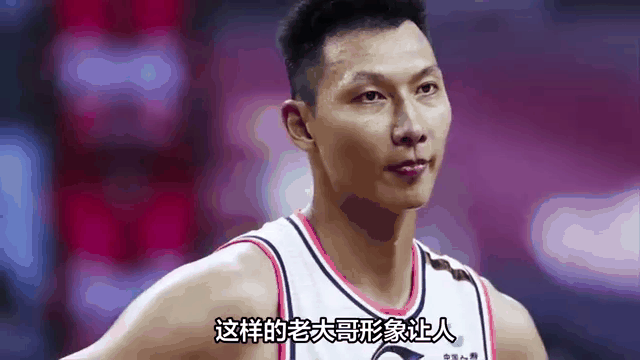 尼克斯碾压深圳队,易建联高光表现 尼克斯碾压深圳队,易建联高光表现