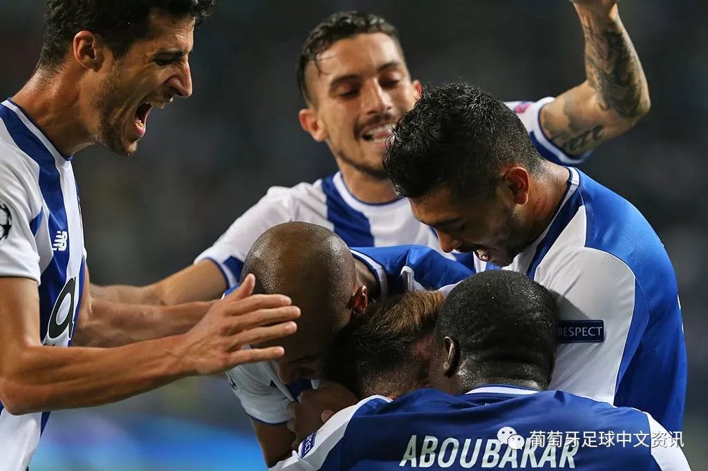 葡萄牙力克莱比锡红牛，马尔基尼奥斯制霸全场