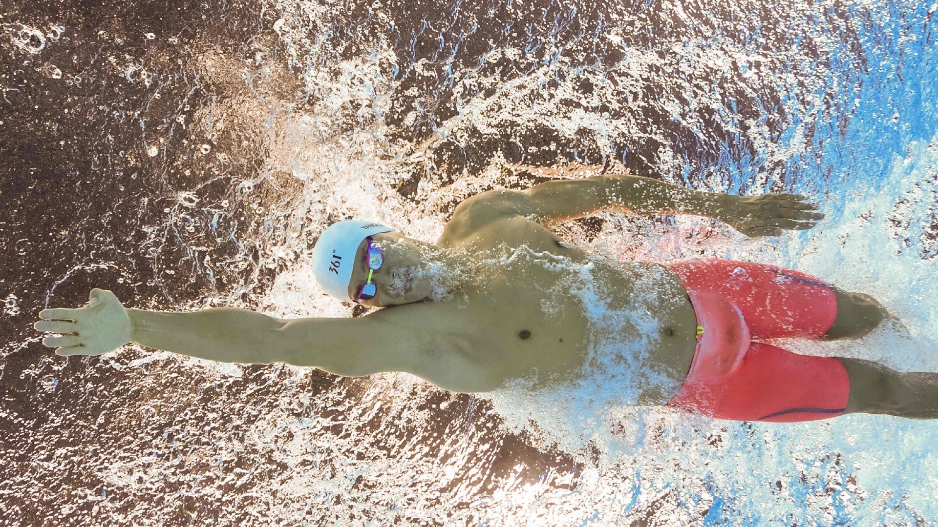 IM体育平台-绿茵绝杀与球台传奇，当法国队补时逆转奥地利，张本智和刷新乒坛纪录