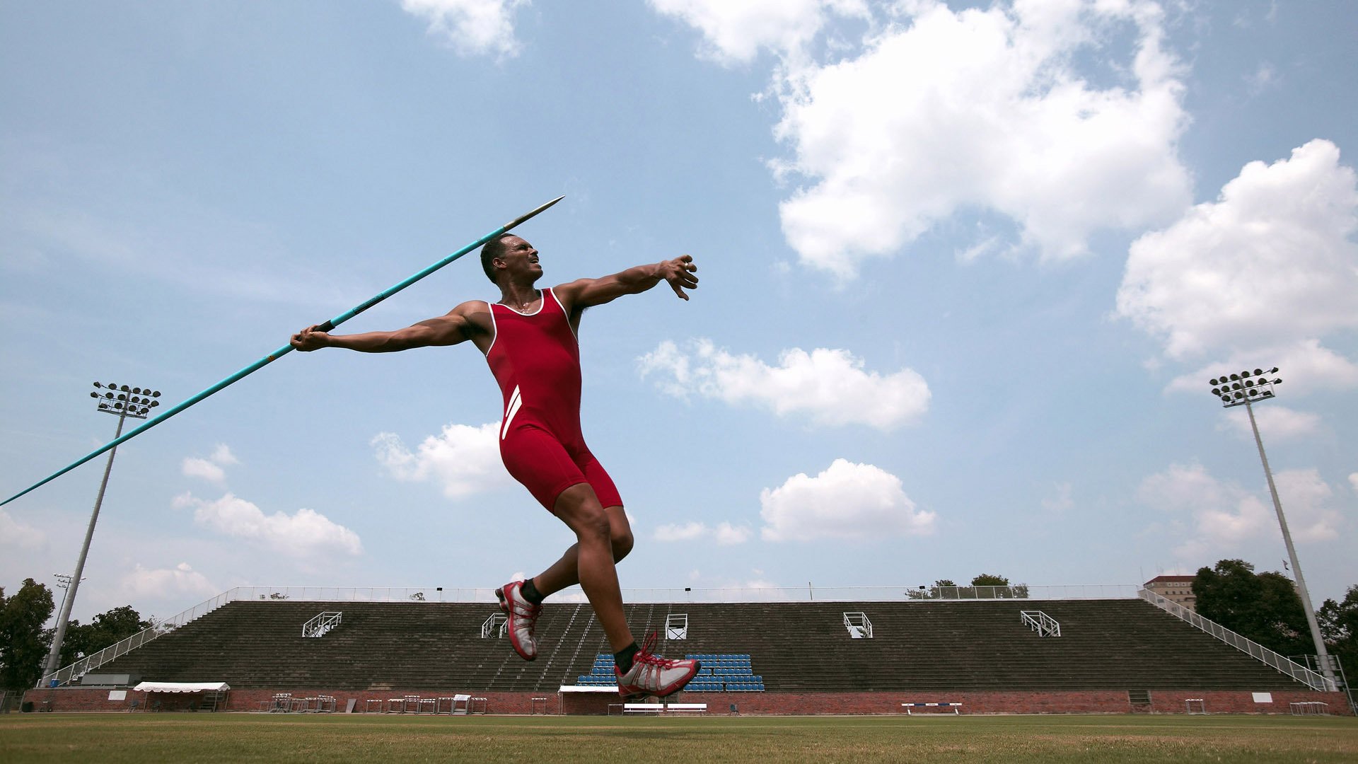 天使之翼划破郁金香防线，迪马利亚导演西班牙完胜荷兰的战术交响曲