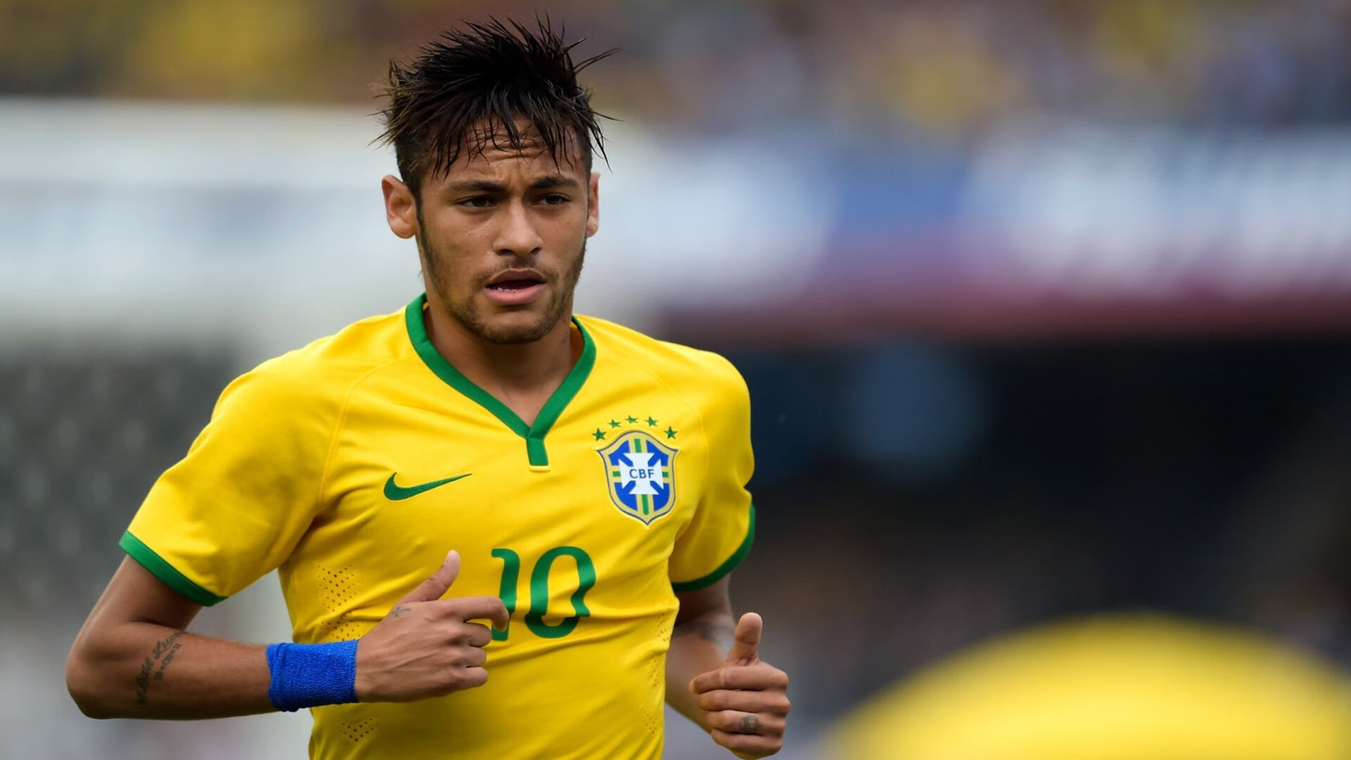 绿茵场上的命运交响，英超争冠焦点战与拜仁最后时刻的摩洛哥启示